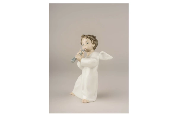Фигурка Lladro Ангел с флейтой 8x16 см, фарфор