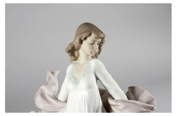 Фигурка Lladro Торжество весны 18x30 см, фарфор