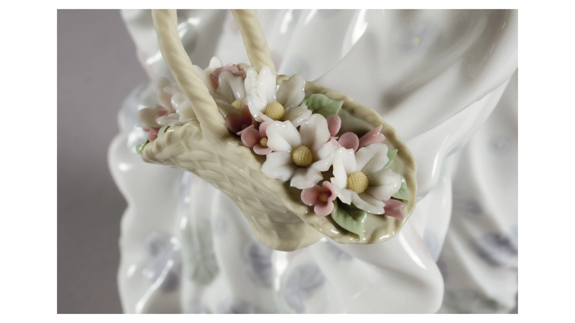 Фигурка Lladro Торжество весны 18x30 см, фарфор
