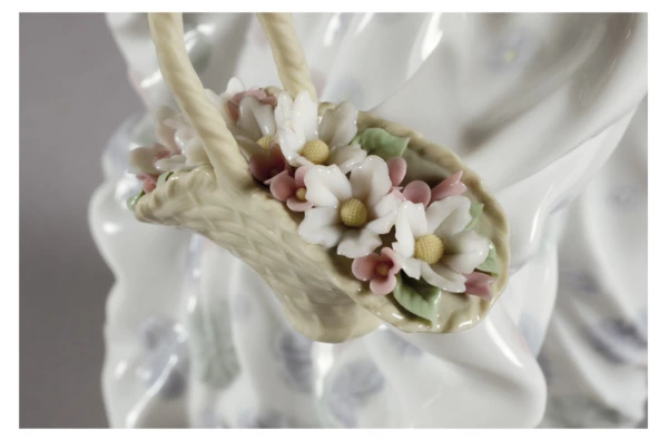 Фигурка Lladro Торжество весны 18x30 см, фарфор
