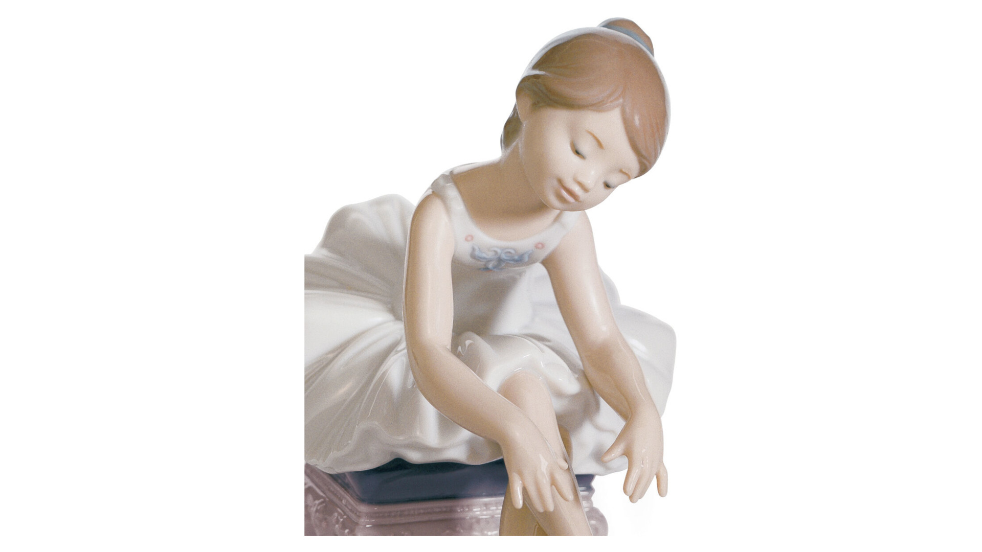 Фигурка Lladro Маленькая балерина I 9х13 см, фарфор