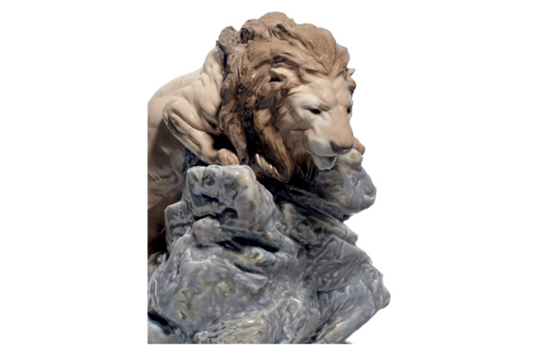 Фигурка Lladro Притаившийся лев 29x31 см, фарфор