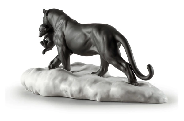 Фигурка Lladro Черная пантера 48х25 см, фарфор