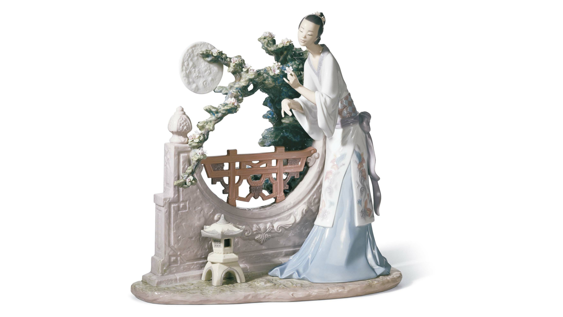 Фигурка Lladro Восточная луна 34х32 см.