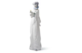 Фигурка Lladro Вам цветок 27х7 см, фарфор