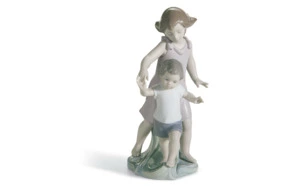 Фигурка Lladro Позволь помочь 20х9 см, фарфор