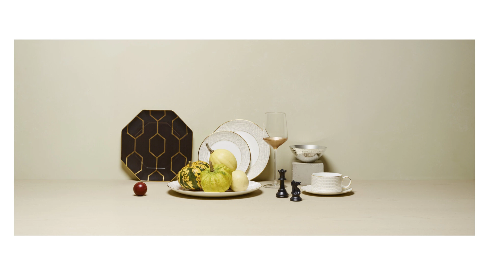 Тарелка закусочная Wedgwood Джио Голд 20 см, фарфор