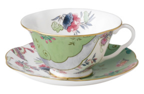 Чашка чайная с блюдцем Wedgwood Бабочки и цветы Букет 240 мл