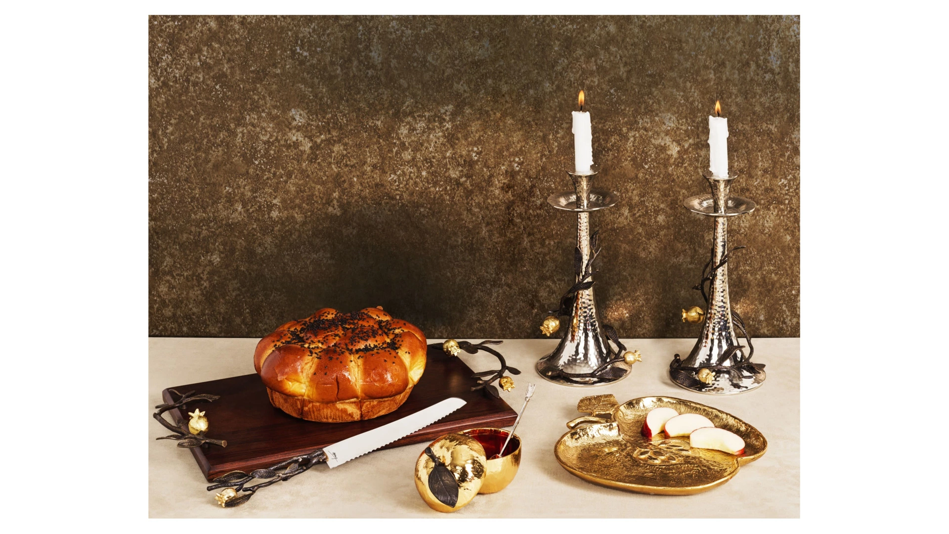 Блюдо Michael Aram Яблоко 25,5х24 см, латунь