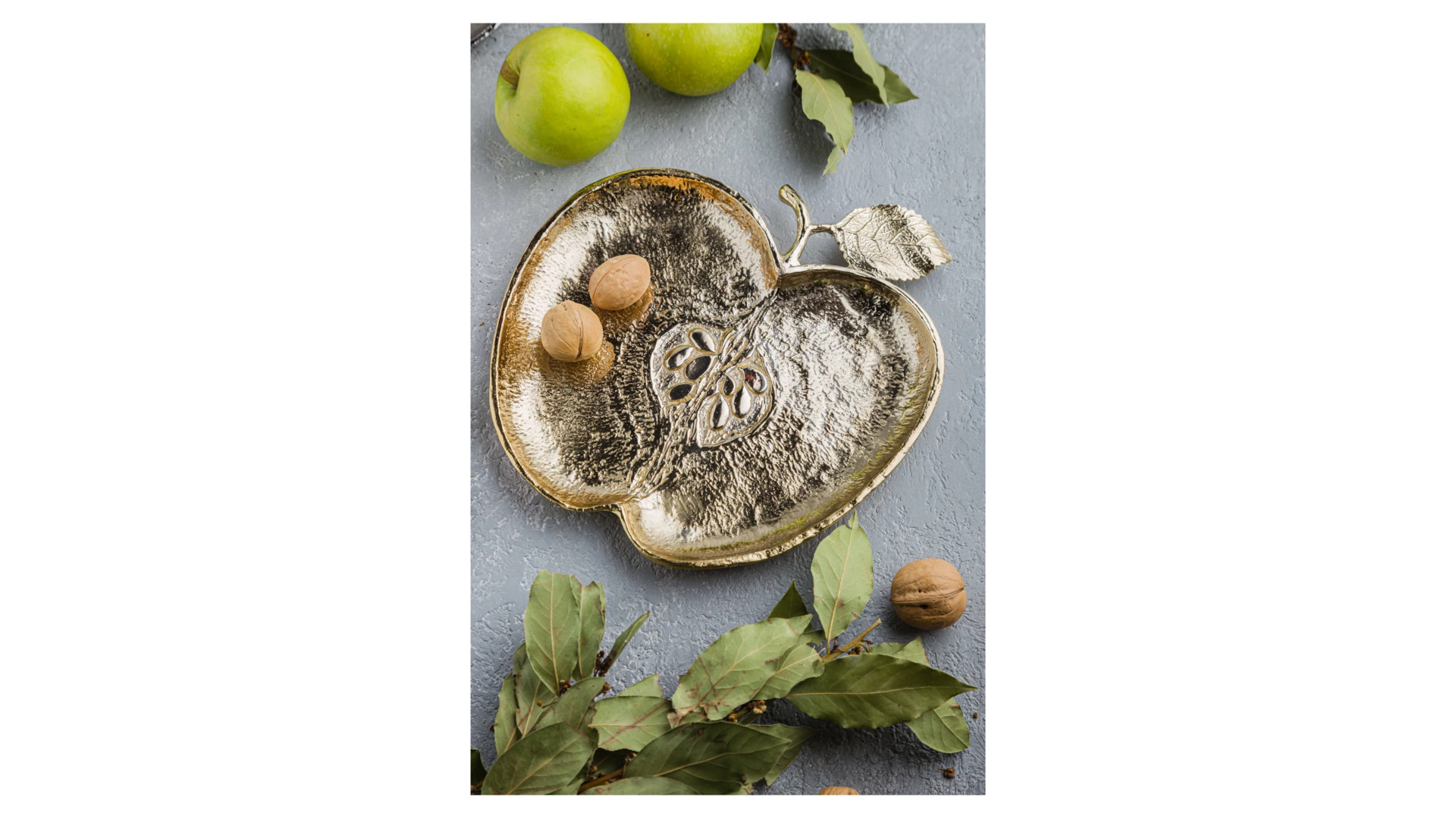 Блюдо Michael Aram Яблоко 25,5х24 см, латунь