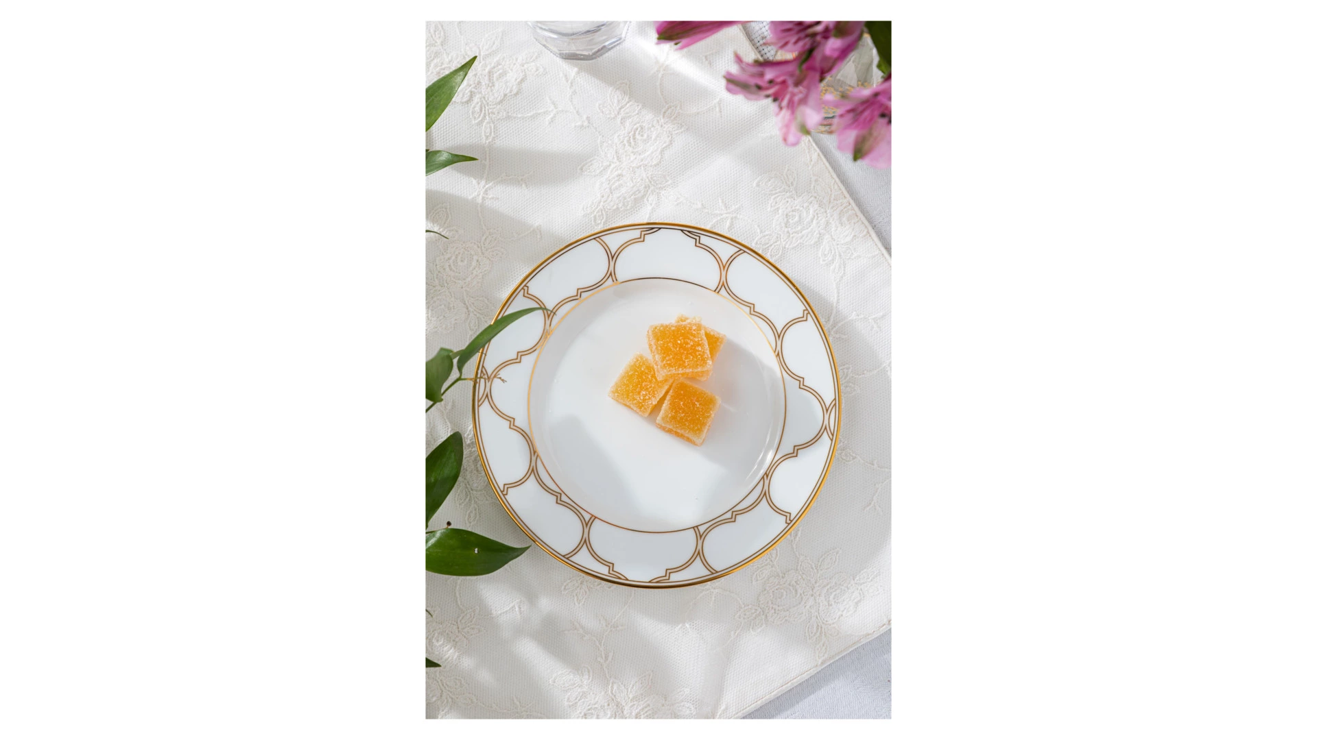 Тарелка пирожковая Noritake Царский дворец, золотой кант 16 см, фарфор