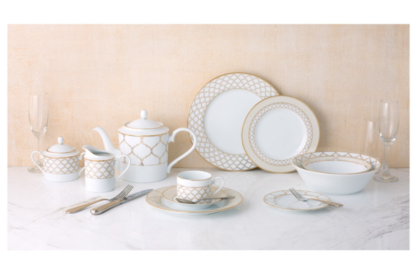 Тарелка закусочная Noritake Царский дворец, золотой кант 21 см, фарфор