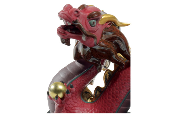 Фигурка Lladro Красный дракон 14х18 см, фарфор
