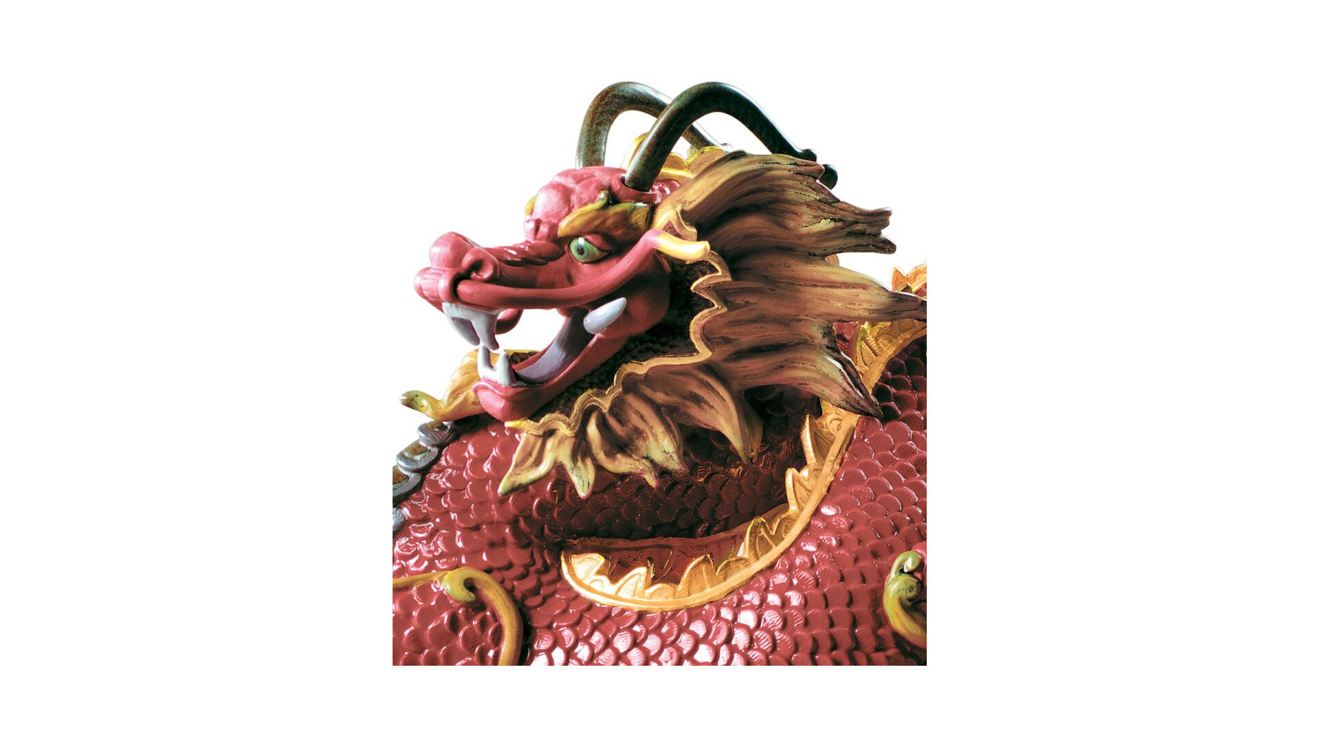 Фигурка Lladro Величественный дракон 31x26 см, фарфор