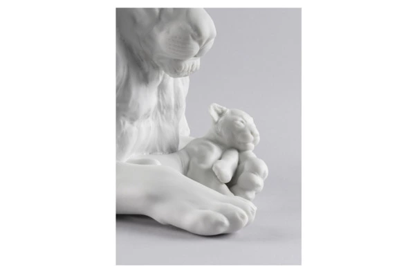 Фигурка Lladro Лев с львенком 44x21 см, фарфор