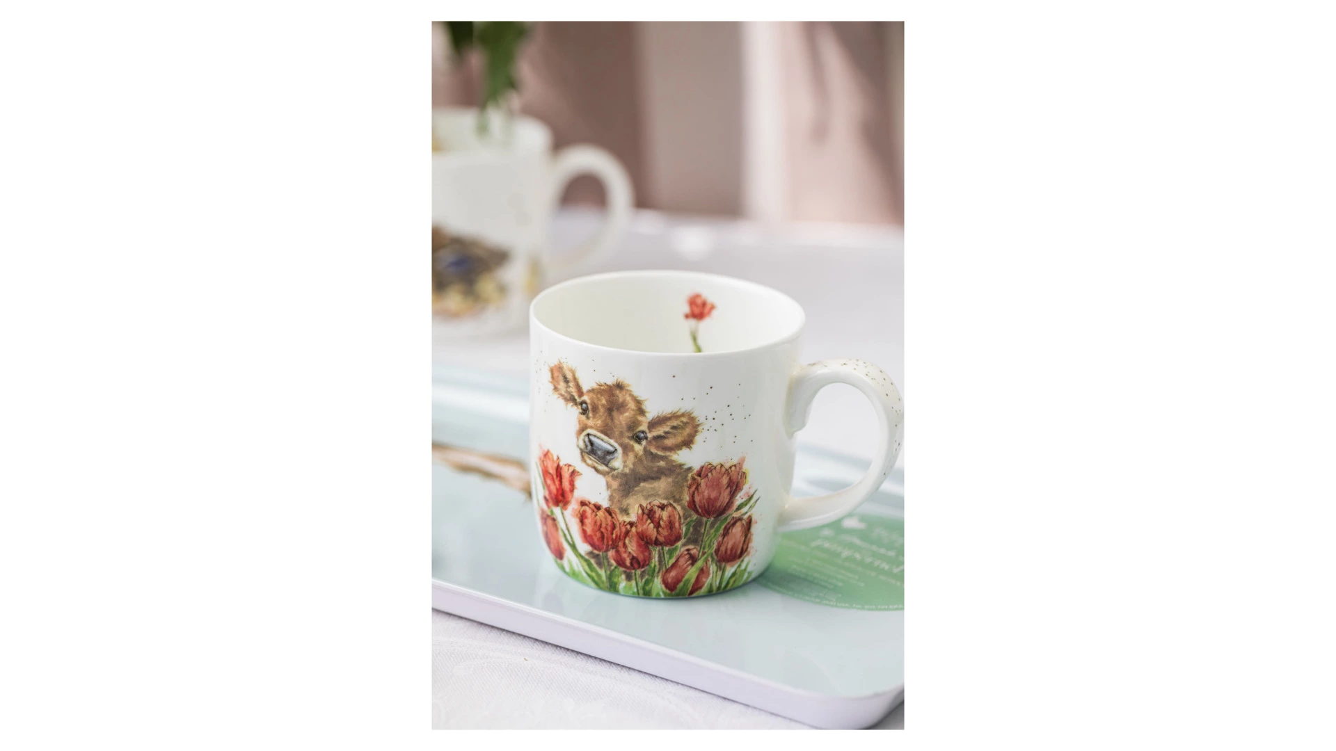 Кружка Royal Worcester Забавная фауна Теленок Бесси и тюльпаны 310 мл, фарфор костяной