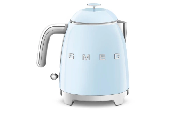 Чайник мини электрический SMEG KLF05PBEU 800 мл, пастельно-голубой