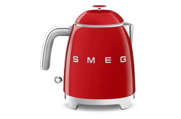 Чайник мини электрический SMEG KLF05RDEU 800 мл, красный