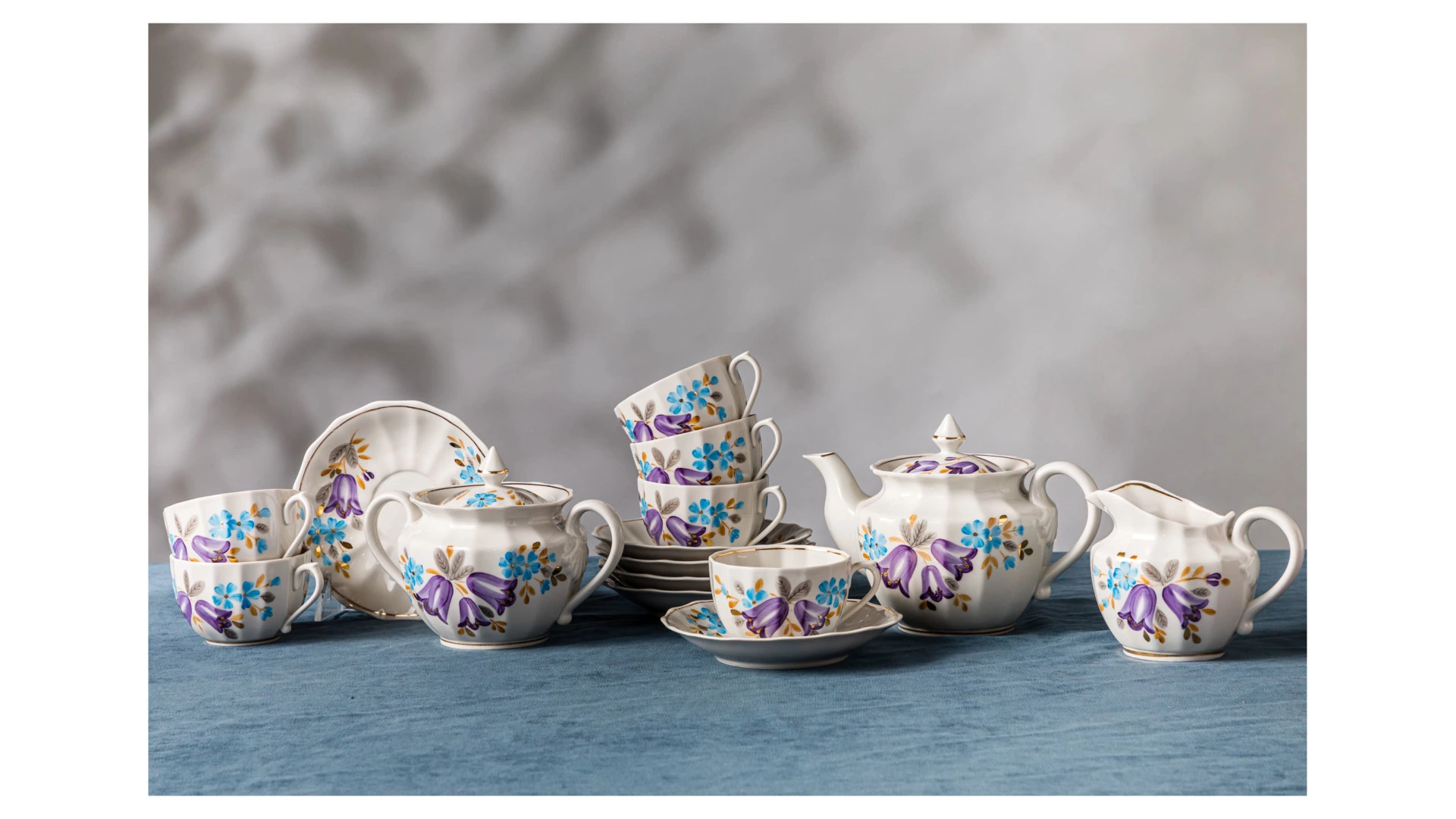 Сервиз чайный Франц Гарднер в Вербилках Колокольчик на 6 персон 15 предметов, фарфор, п/к