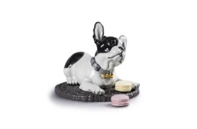 Фигурка Lladro Бульдог с макарунами 24х29 см, фарфор