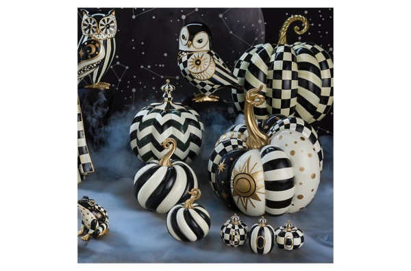 Изделие декоративное Тыква MacKenzie-Childs Courtly Check Gold Medal 38х38см, полирезина