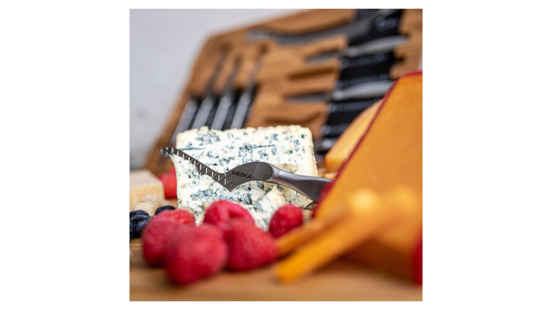 Набор для сыра Boska Монако+, 10 ножей  для всех видов сыра из стали в деревянной коробке, п/к