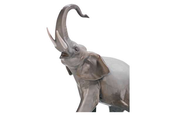 Фигурка Lladro Идущие слоны 36x40 см, фарфор