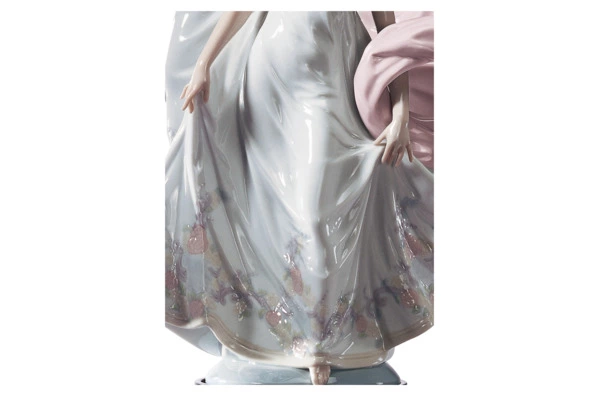 Фигурка Lladro Аллегория свободы 64х30 см, фарфор