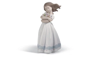 Фигурка Lladro Нежность утра 6х18 см, фарфор