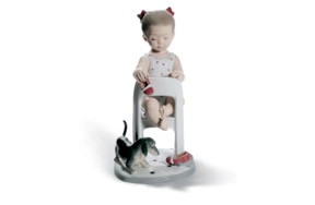 Фигурка Lladro Подними мой ботинок 11х21 см, фарфор