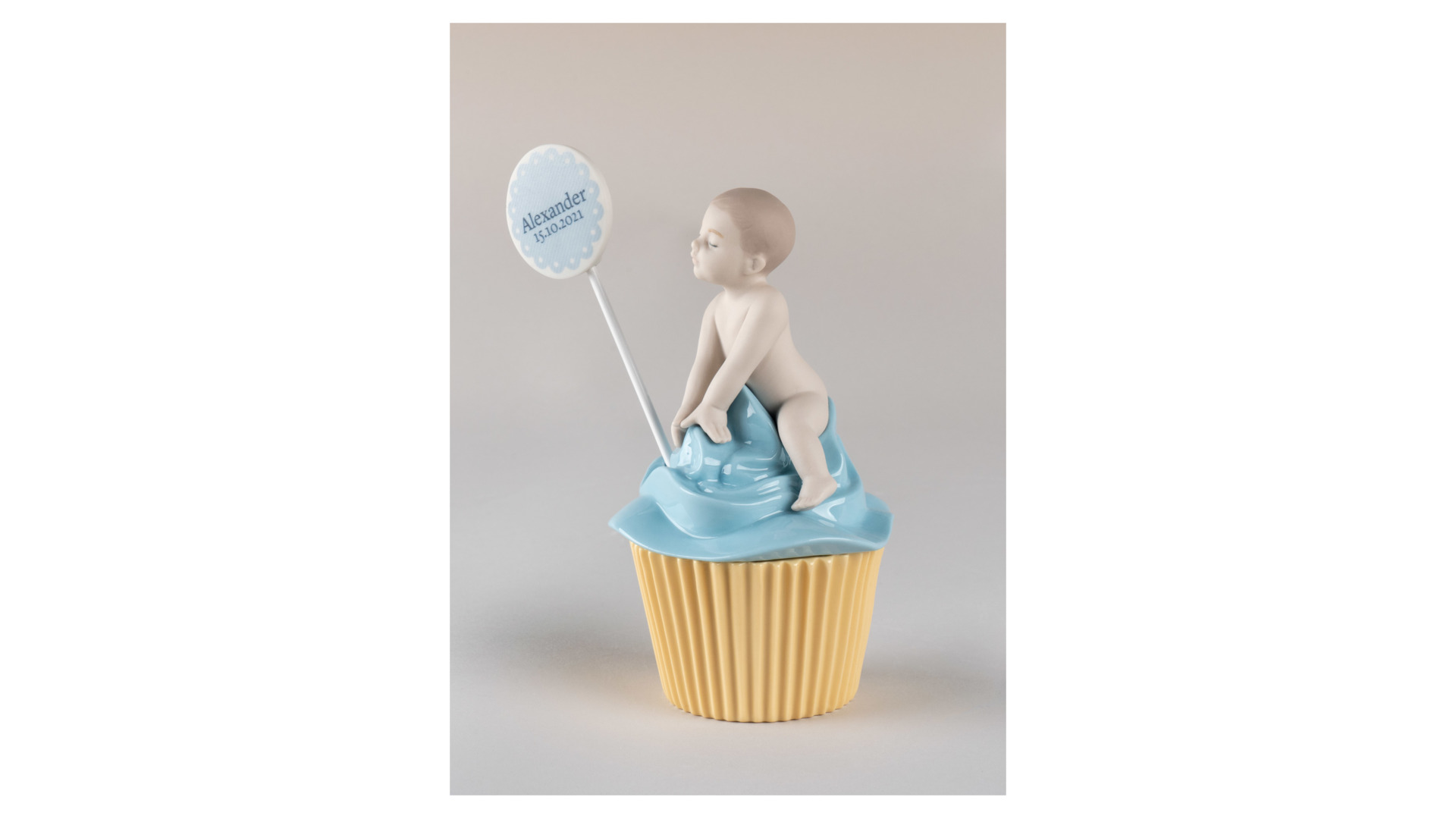 Фигурка Lladro Мой сладкий капкейк, для мальчика 9х15 см, фарфор, персонализация