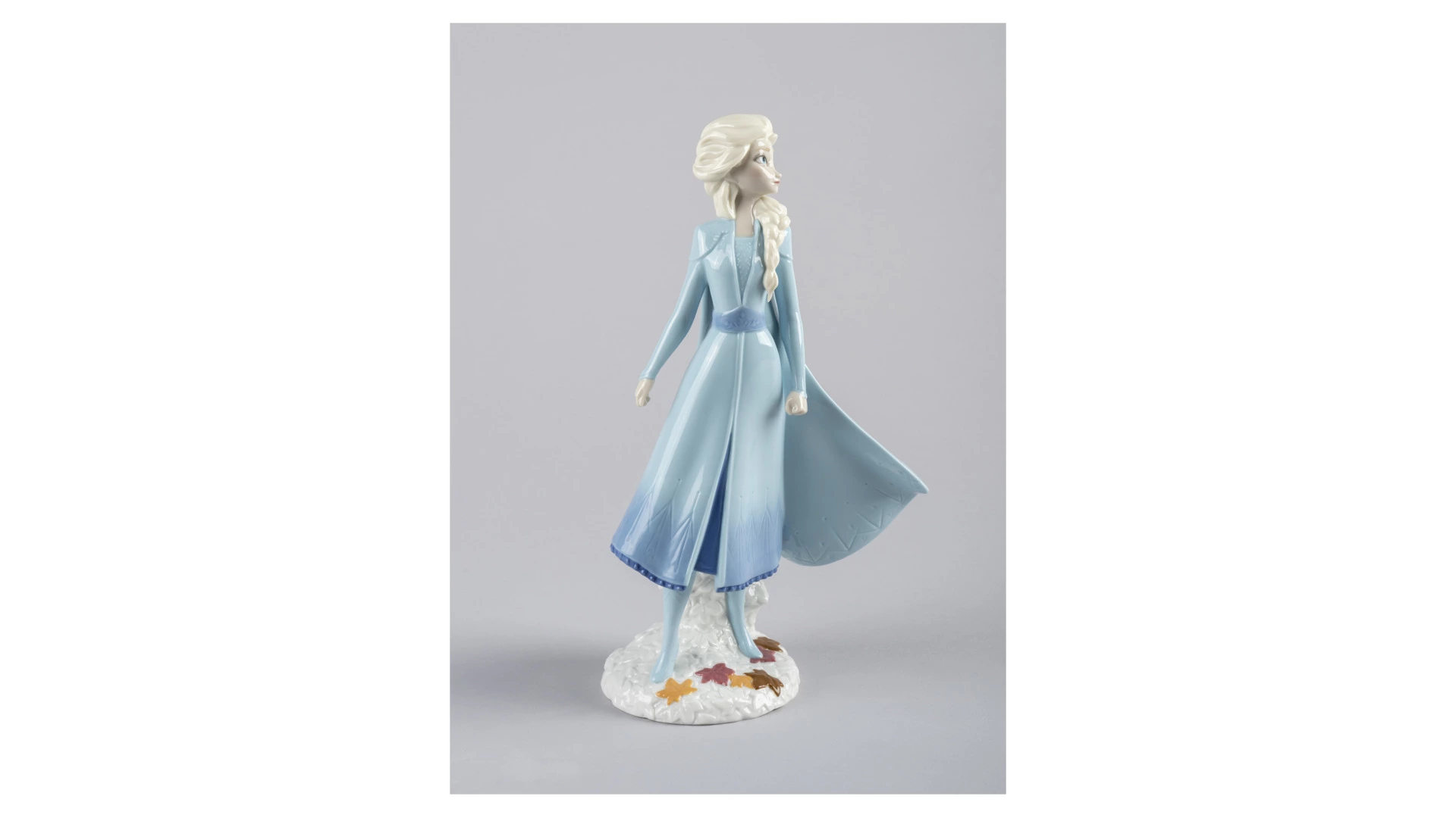 Фигурка Lladro Эльза 29х11 см, фарфор