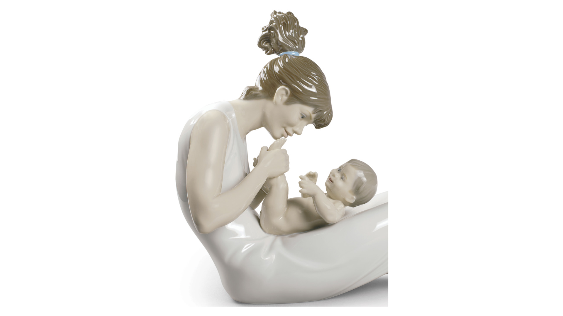Фигурка Lladro Игры с мамой 41х25 см, фарфор