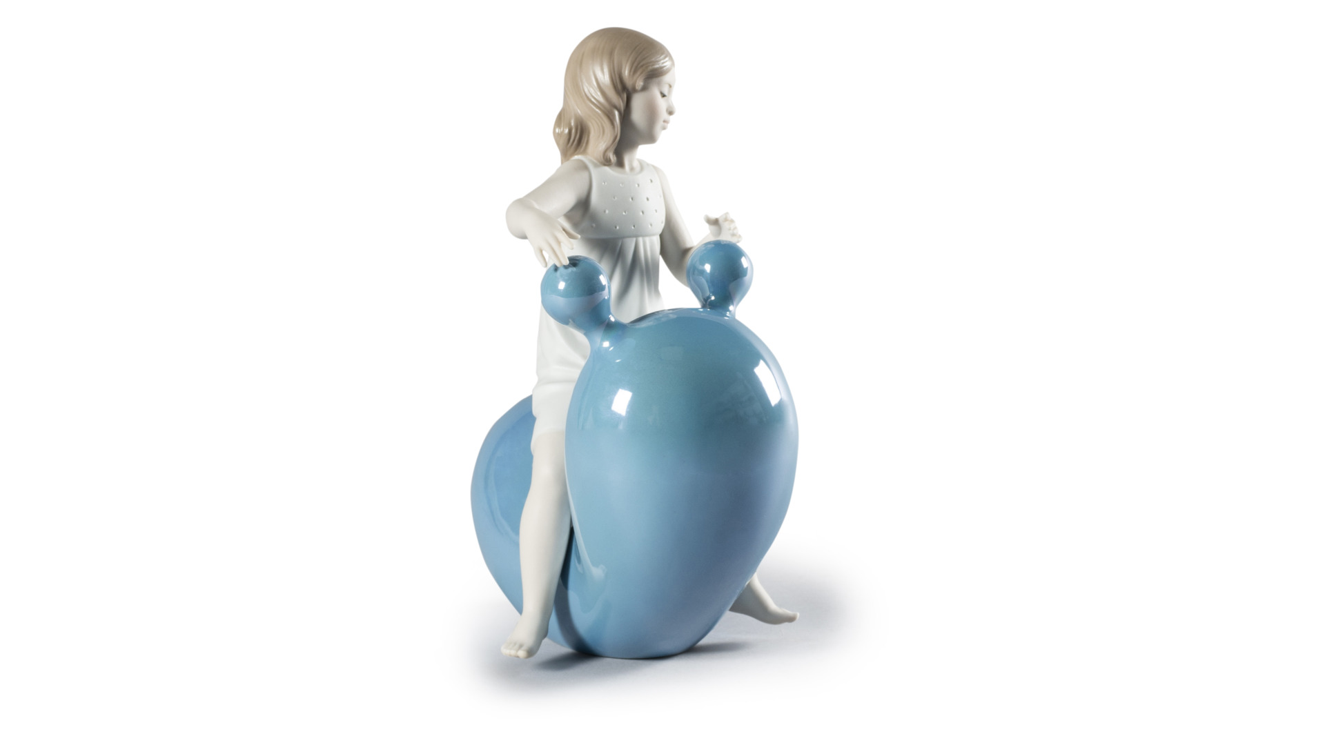 Фигурка Lladro Покачаюсь 15х21 см, фарфор, голубая