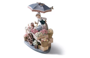 Фигурка Lladro Цветочница 27х30 см, фарфор