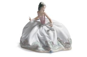 Фигурка Lladro На балу 20х16 см, фарфор