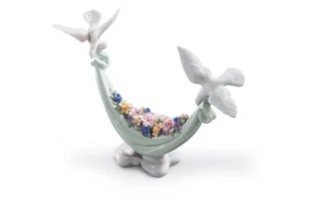 Фигурка Lladro Лепестки мира 22х22 см, фарфор