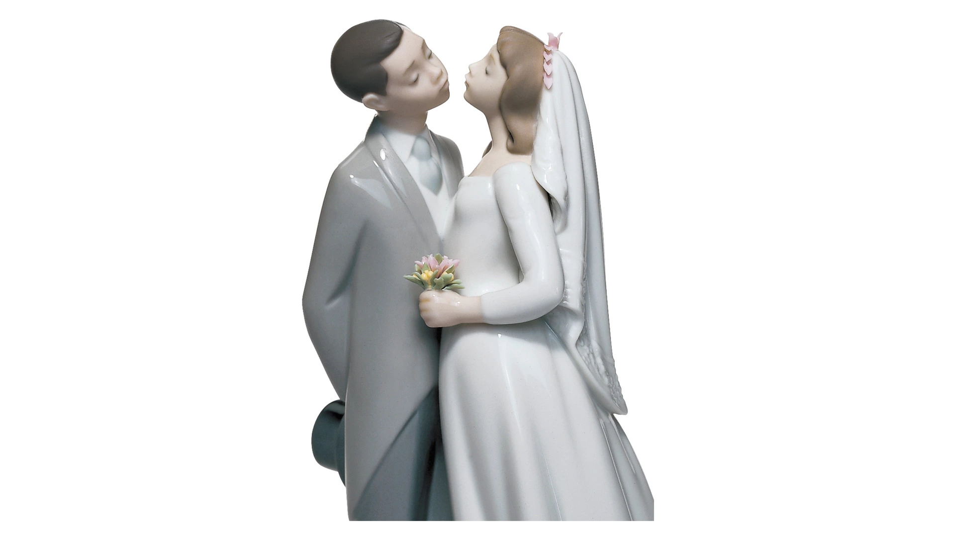 Фигурка Lladro Поцелуй на память 12х19 см, фарфор