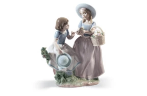 Фигурка Lladro Подружки 20х25 см, фарфор