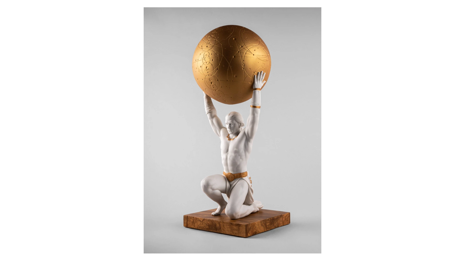 Фигурка Lladro Атлант 26х56 см, фарфор