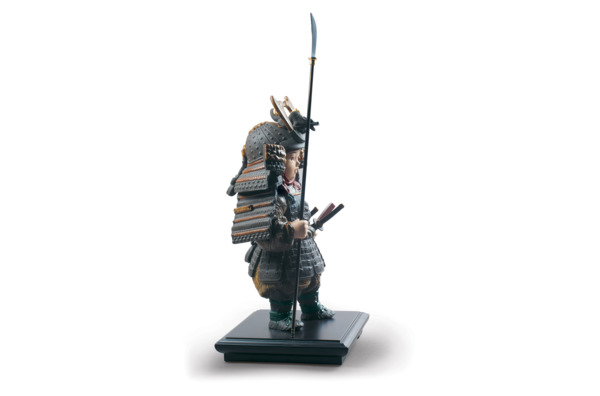 Фигурка Lladro Мальчик- самурай 20х46 см, фарфор