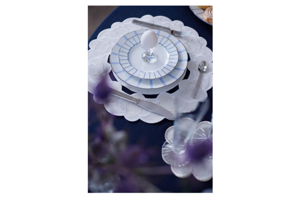 Плейсмат Truffle Bee Flower market velvet d39 см, полиэстер, бело-серебряный