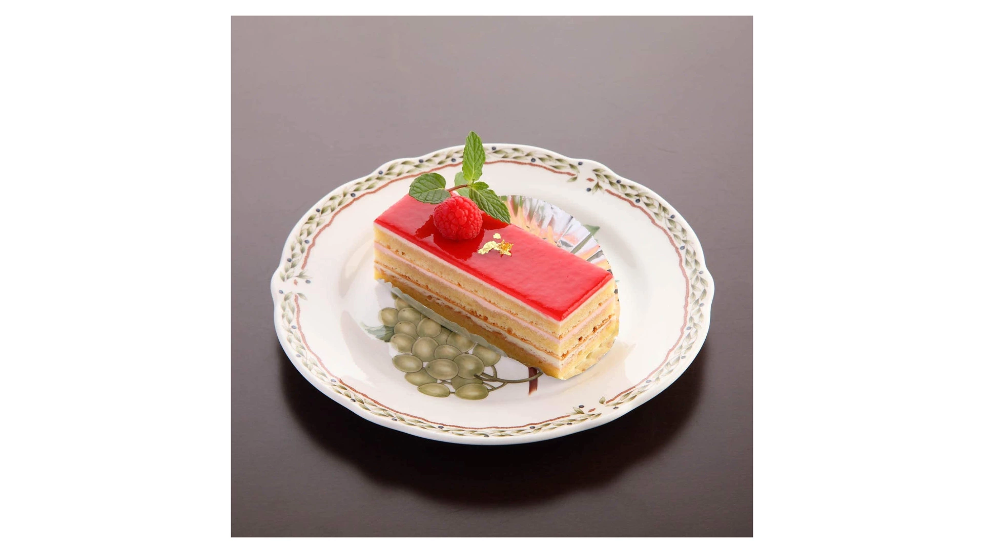 Тарелка десертная Noritake Фруктовый сад 17 см