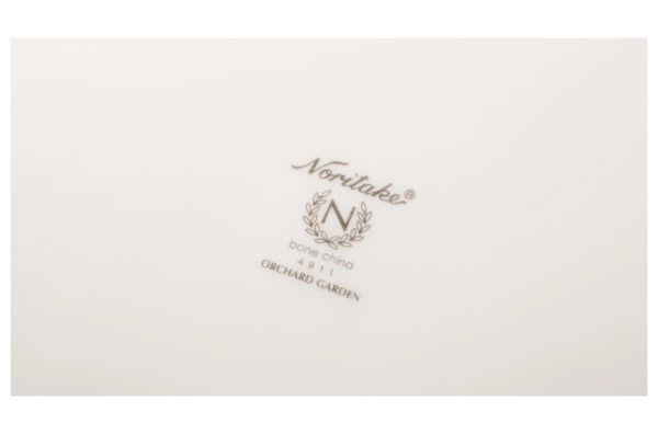 Тарелка обеденная Noritake Фруктовый сад 27 см