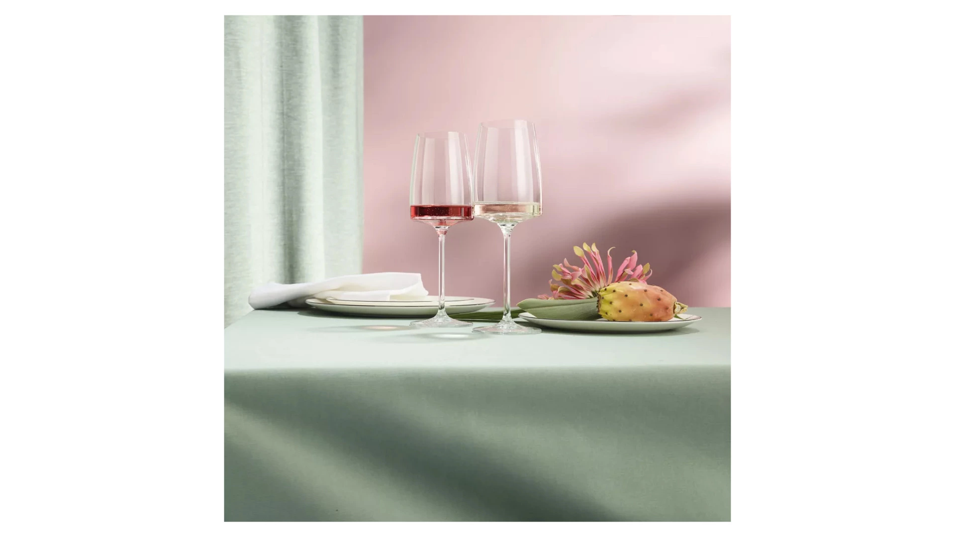 Набор бокалов для вина Zwiesel Glas Vivid Senses Light and Fresh 363 мл, 2 шт, стекло хрустальное