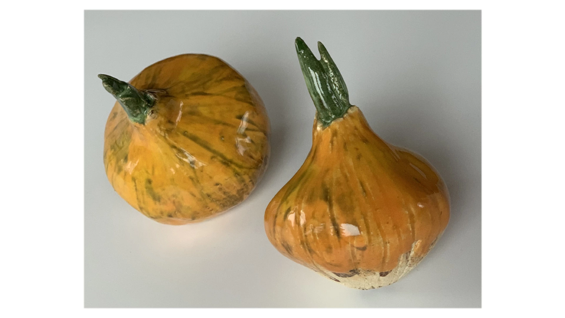 Фигурка Лаптева Е.В.Русский борщ Лук 10х6 см, шамот