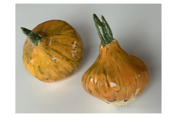 Фигурка Лаптева Е.В.Русский борщ Лук 10х6 см, шамот