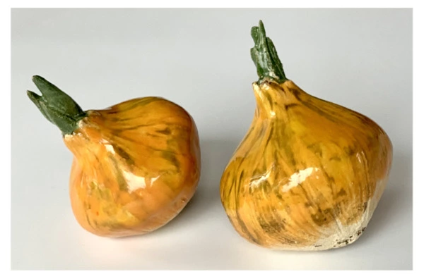 Фигурка Лаптева Е.В.Русский борщ Лук 10х6 см, шамот