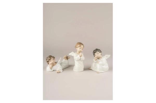Фигурка Lladro Молящийся ангел 8х13 см, фарфор