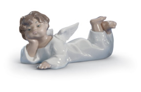 Фигурка Lladro Лежащий ангел 14х6 см, фарфор